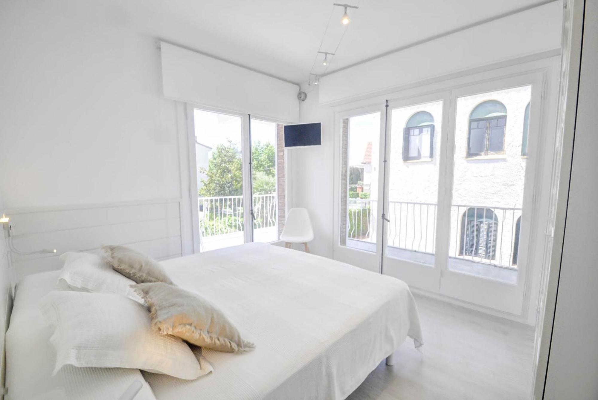 The Luxor Apartment By Hello Homes Sitges Extérieur photo